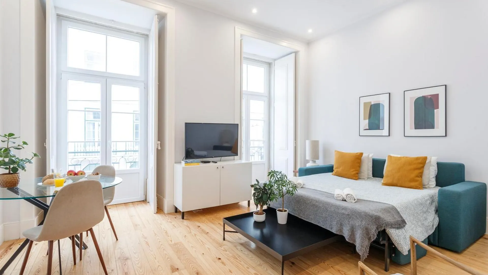 Bedrooms In Shared Apartment In Modern Accommodation In Downtown Lisbon Guest house